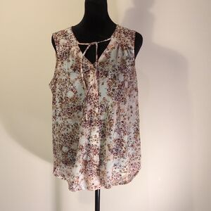 5$ or 3/10$
Dynamite Floral Sleeveless Blouse - Cream and Brown